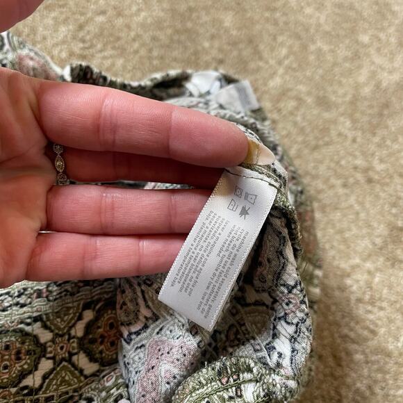 Three Dots shorts aztek print elastic waist pom pom trim pull on SZ lg POCKETS - Picture 9 of 9